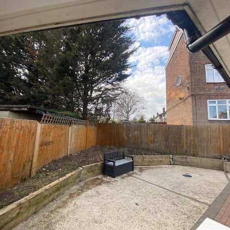 Private House With Free Park For Group Near Wembley Station Vila Londres Exterior foto