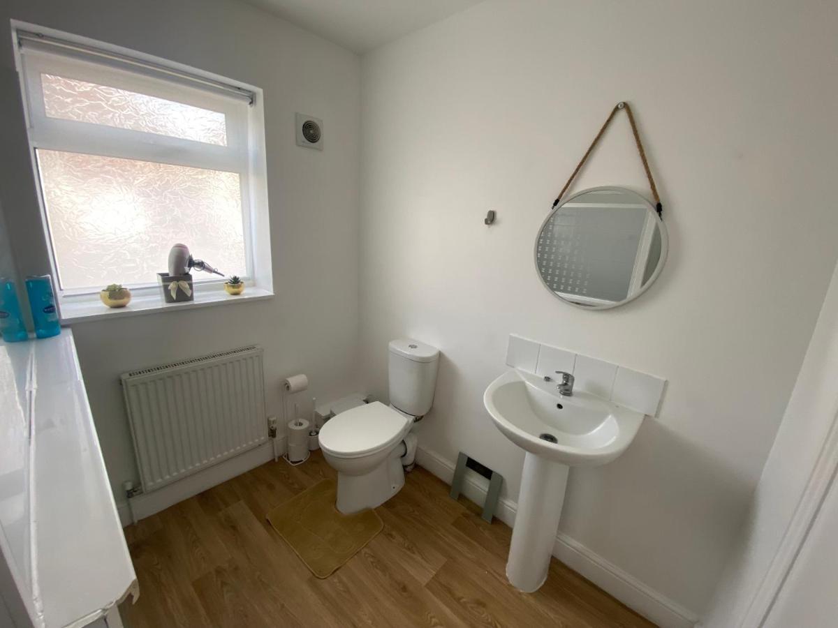 Private House With Free Park For Group Near Wembley Station Vila Londres Exterior foto